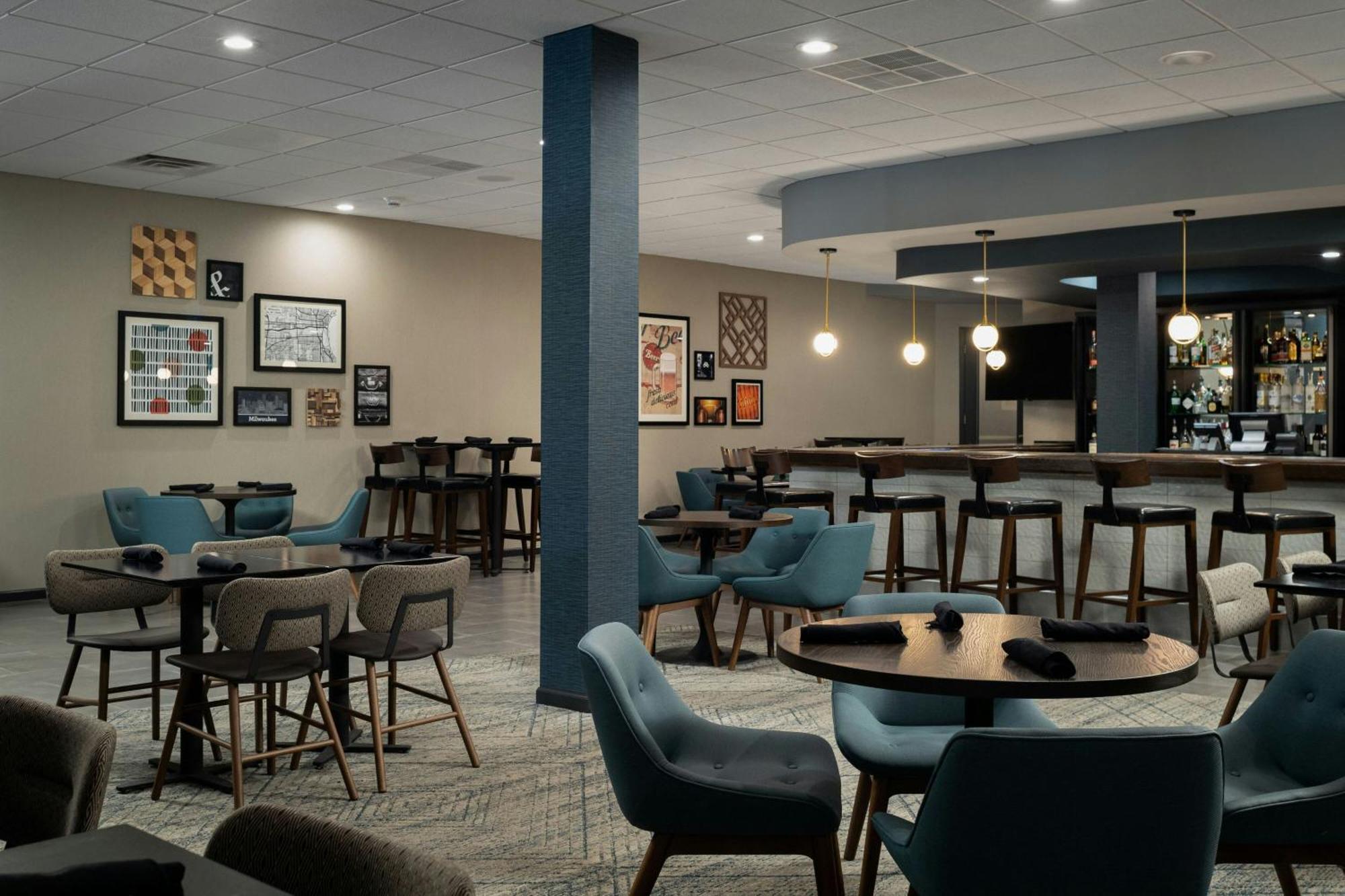 Four Points By Sheraton Milwaukee North Shore Brown Deer Exteriör bild